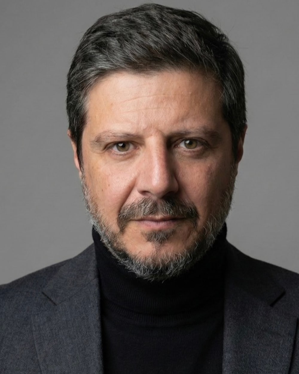 Portrait of Emmanuel Smadja, Co-founder & Executive Producer of CineGeny